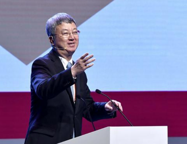 4月11日，朱民出席“財經前沿——2021：全球經濟強勁復蘇”論壇
